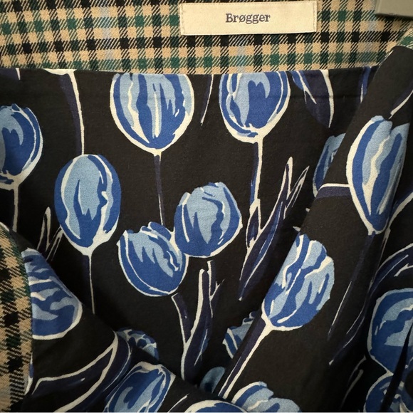 Brogger checkered mini skirt with hand buttons, large - Picture 8 of 16